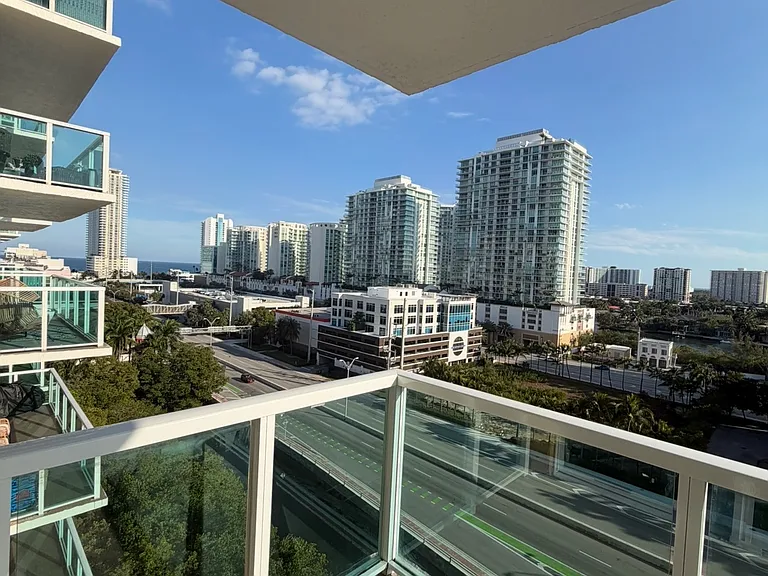 17000 N Bay Rd #615 — Photo 5