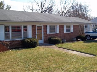 135 S Waverley St, Staunton, VA 24401