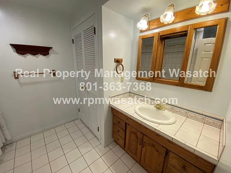 7089 S 2825 E — Photo 29