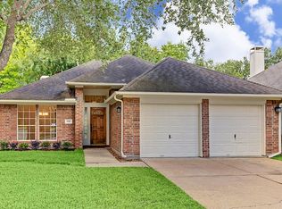 622 Calloway Dr, Sugar Land, TX 77479