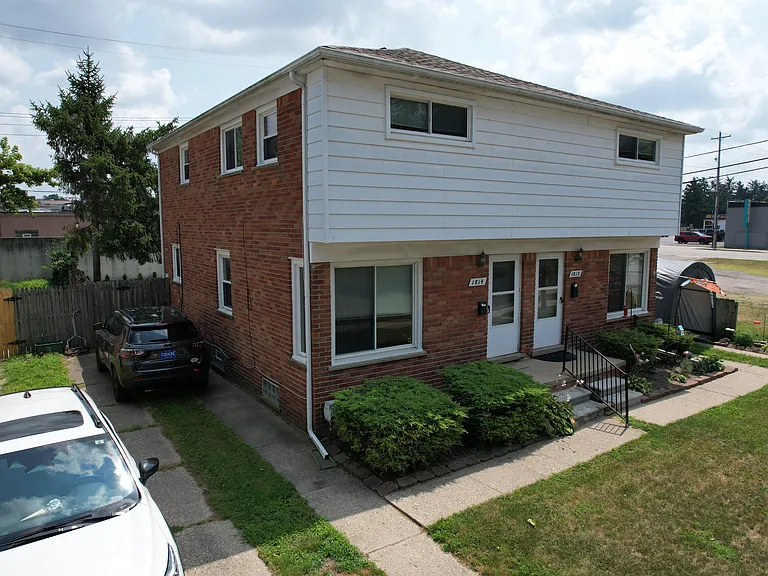 1814 N Center St #1814 — Photo 2