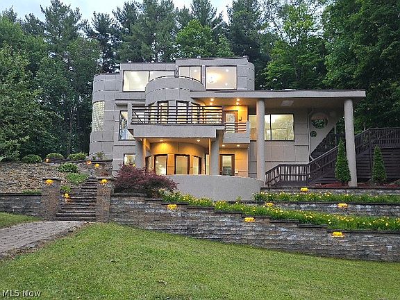 5th image of 13601 Royalton Rd