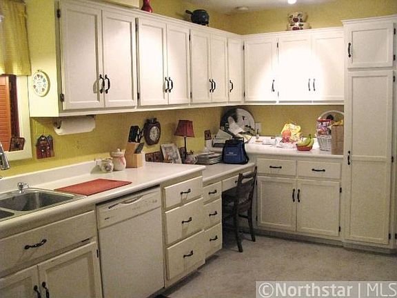 5th image of 9886 Cromwell Dr