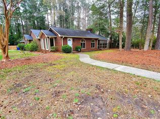 901 River Hill Dr, Greenville, NC 27858