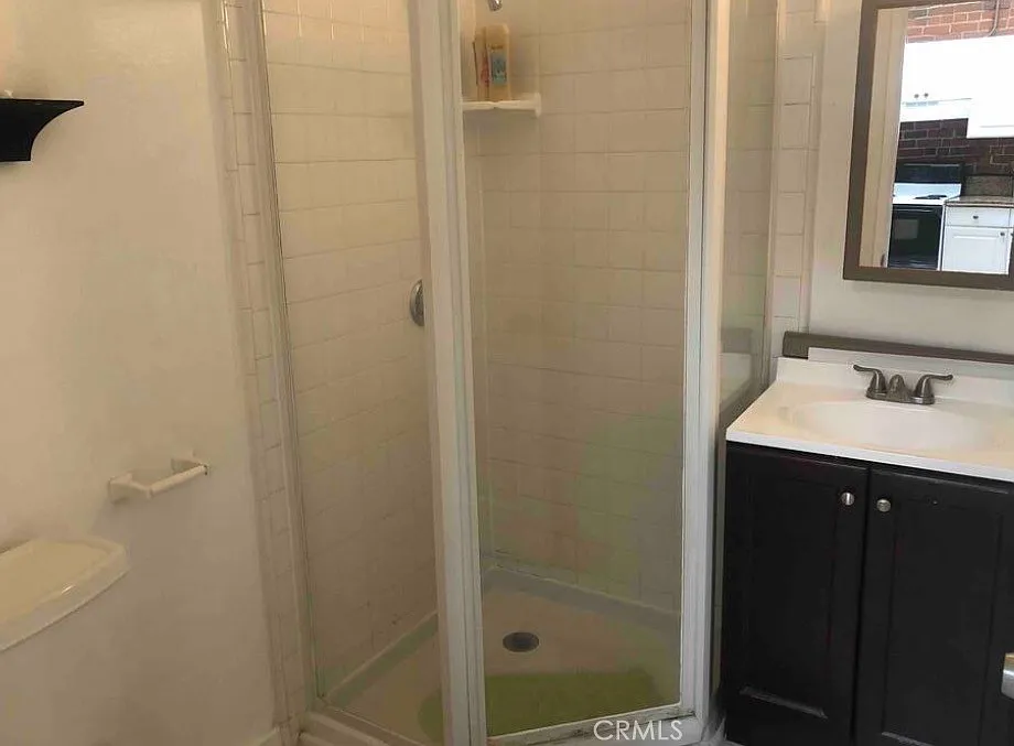 1 bed, 1.0 bath, 700 sqft, $1,750 — Photo 4