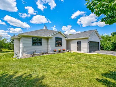 95 Sunwood Valley Ln, River Falls, WI, 54022