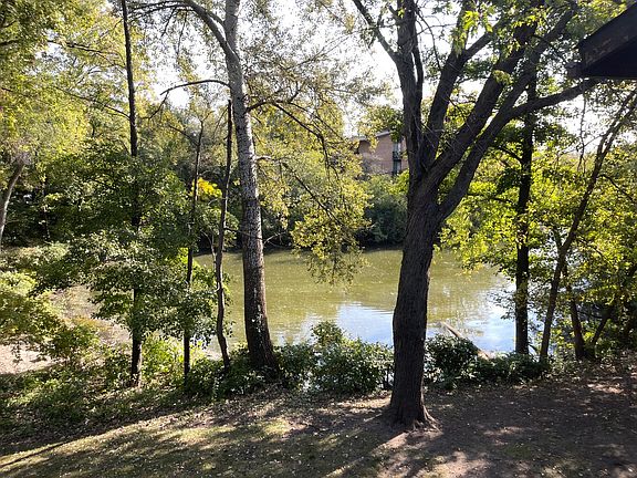 2nd image of 5507 Lakeside Dr #120-2B