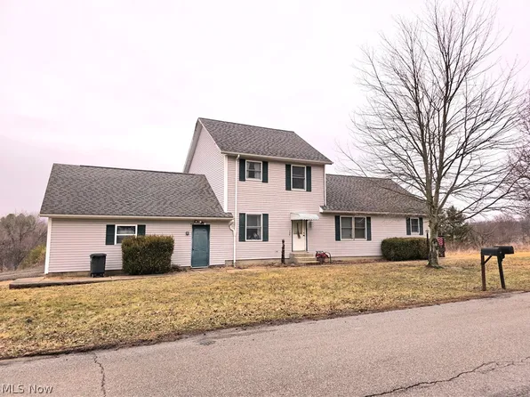 141 Meadowpark Dr, Cambridge, OH 43725