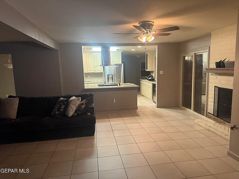 6437 Dawn Dr — Photo 7