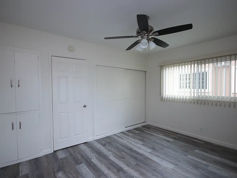 207 S 3rd Ave #7 — Photo 11