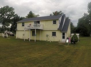 1062 Shore Rd, Harbor Beach, MI 48441