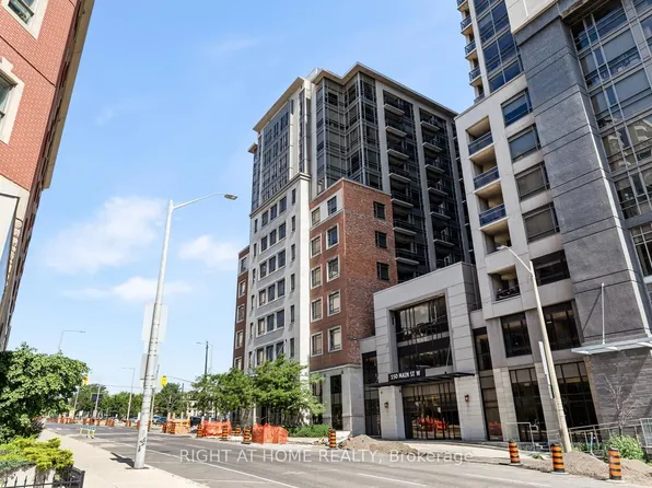 150 Main St W #Penthouse 05, Hamilton, ON L8P 1H8