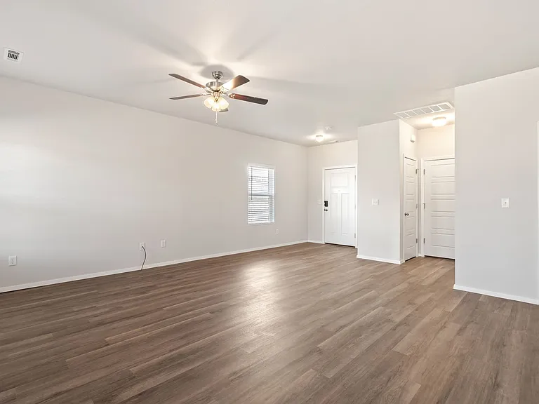 3301 Gulley Ln — Photo 4