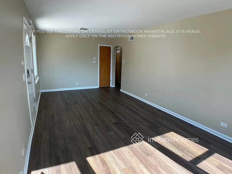 8925 S Utica Ave — Photo 7