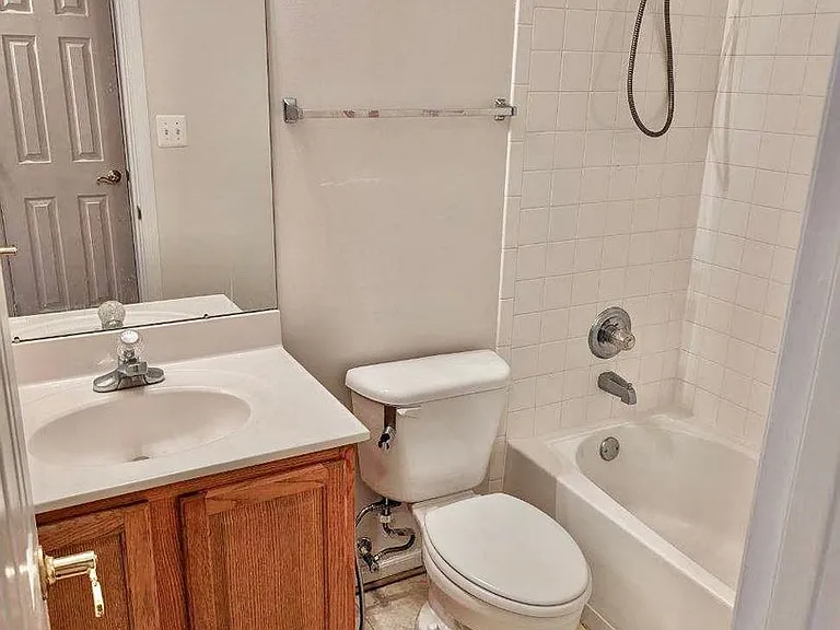 6984 Cromarty Dr — Photo 11