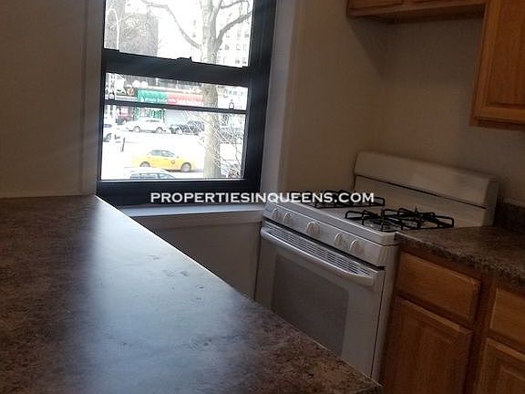 5th image of 6209 Woodhaven Blvd APT 2B