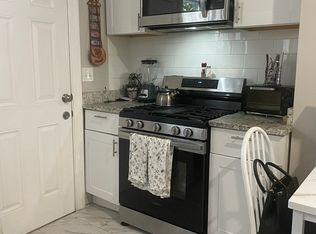 86 Oak St APT B, Waltham, MA 02453