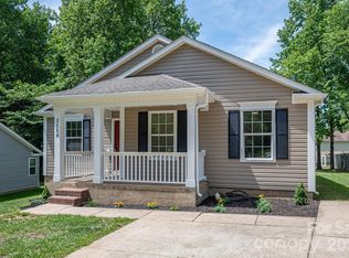 3119 Mintleaf Dr, Charlotte, NC 28269