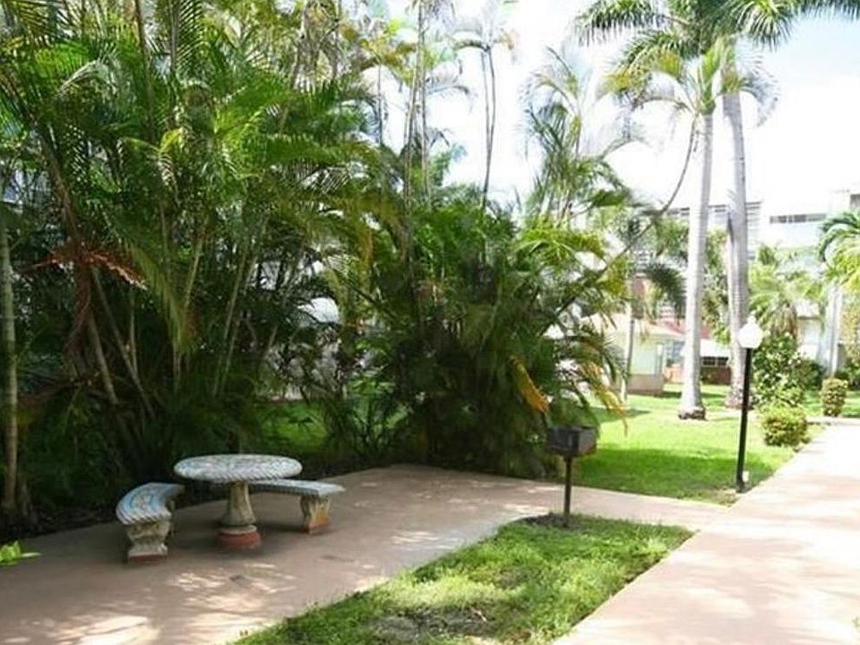 Garden Apt