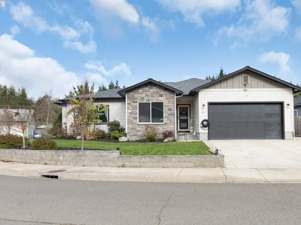 211 SE Woody Ct, Myrtle Creek, OR 97457