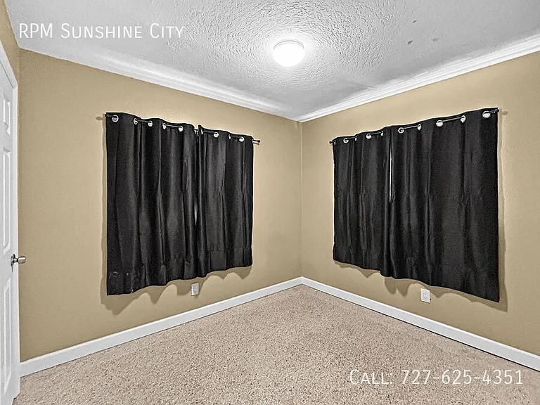 2613 E Clark St #A — Photo 15