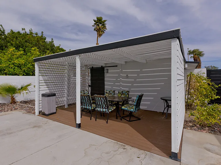 765 W Rosa Parks Rd — Photo 37