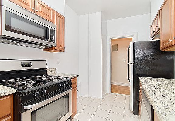 2nd image of 344 Fort Washington Ave APT 5E