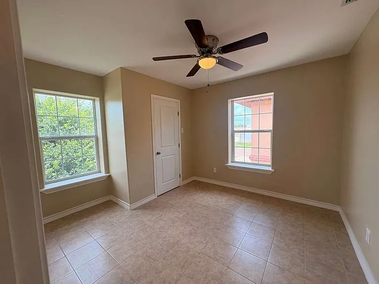 4018 San Agustin Ave #L — Photo 10
