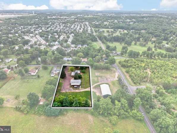 2114 Store Rd, Harleysville, PA 19438