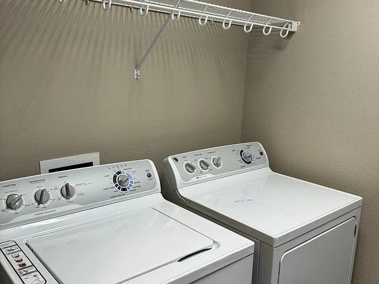 Aspen Trail Apartments — Photo 76