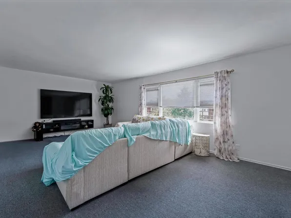 243-17 72nd Avenue image 15 of 29