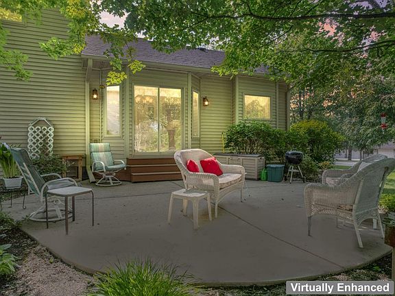 3rd image of 1203 Bluestem Ct