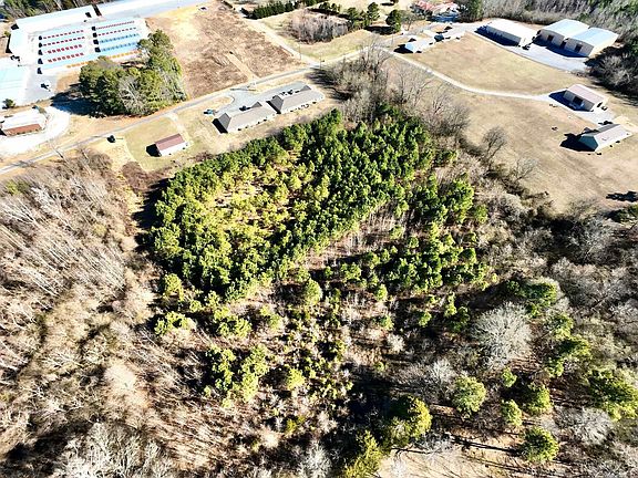 4th image of Williams Rd