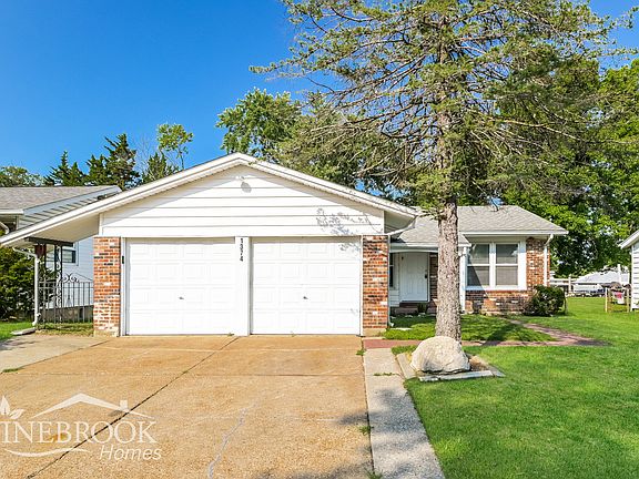 2nd image of 1374 Woodpath Dr