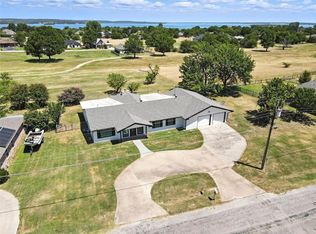 236 Half Moon Way, Runaway Bay, TX 76426