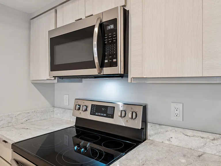 410 Sheridan Ave #226 — Photo 7
