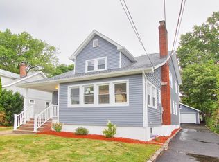 22 Fernwood Rd, Maplewood, NJ 07040