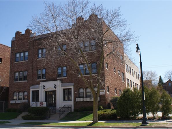 4460 N Oakland Ave #35