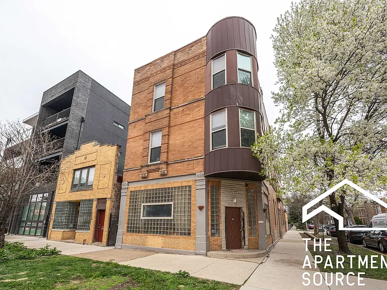 2732 W Chicago Ave #3R — Photo 23