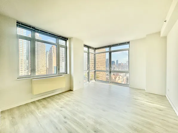 229 W 60th St, New York, NY