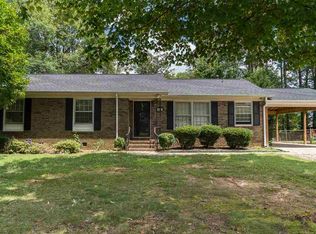 249 Saint Matthews Ln, Spartanburg, SC 29301