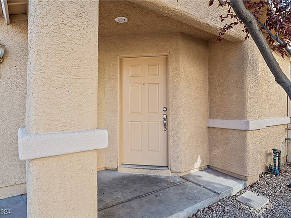 5th image of 5671 Rose Tiara Dr