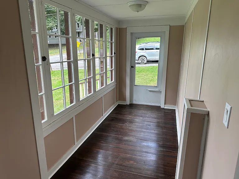 318 E Main St #2 — Photo 28