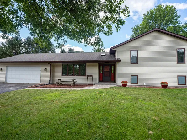 106 Splendor Ct, Stillman Valley, IL 61084