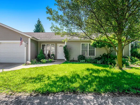 20097 Willow Ln, Edwardsburg, MI 49112