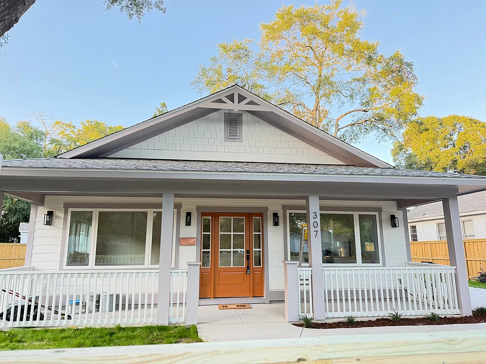 307 Sunset Ave