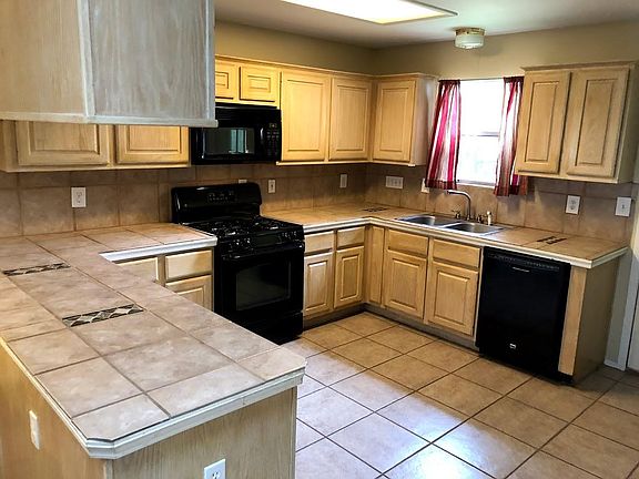 Large Kitchen
