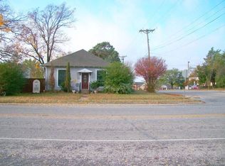 220 W Pecan St, Bowie, TX 76230