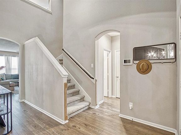 4th image of 22546 Stillwater Valley Ln