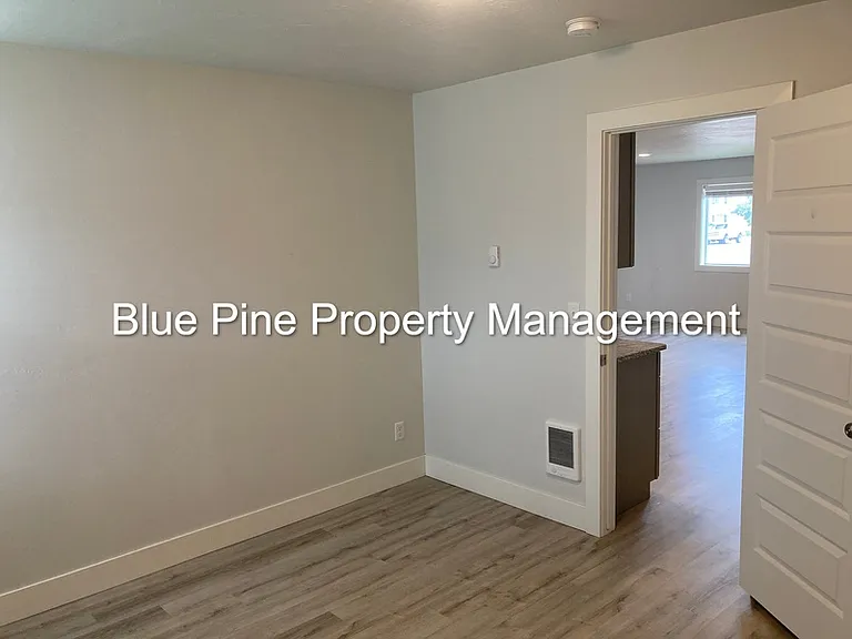 170 Opal Ct #1 — Photo 7